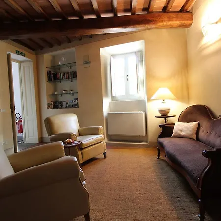 Oda ve Kahvaltı Luxury In The Center Of Rome San Casciano in Val di Pesa