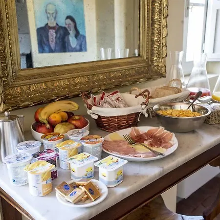 Luxury In The Center Of Rome Oda ve Kahvaltı 3*