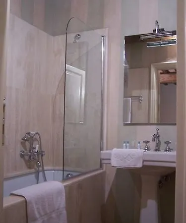 Luxury In The Center Of Rome 3*
